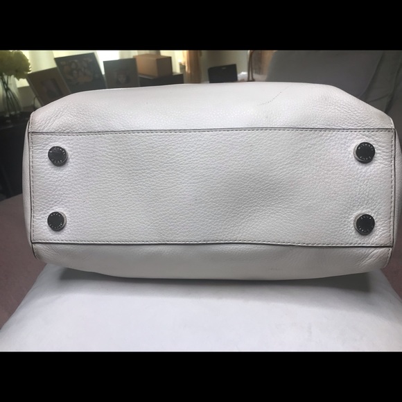 Leather bag. - Picture 5 of 16